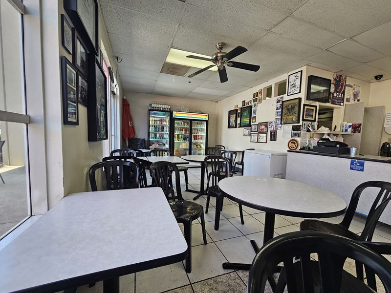 Beyer Deli interior